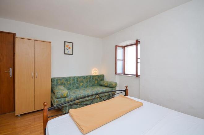 Apartments With A Parking Space Brela, Makarska - 11552 Room photo